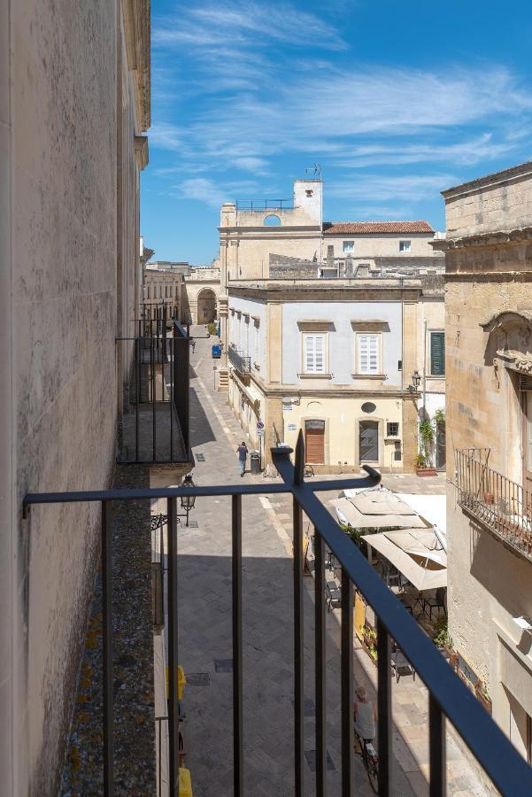 Palazzo Charlie Bed and Breakfast Lecce Exterior foto